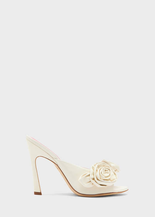 Mule sandal with roses