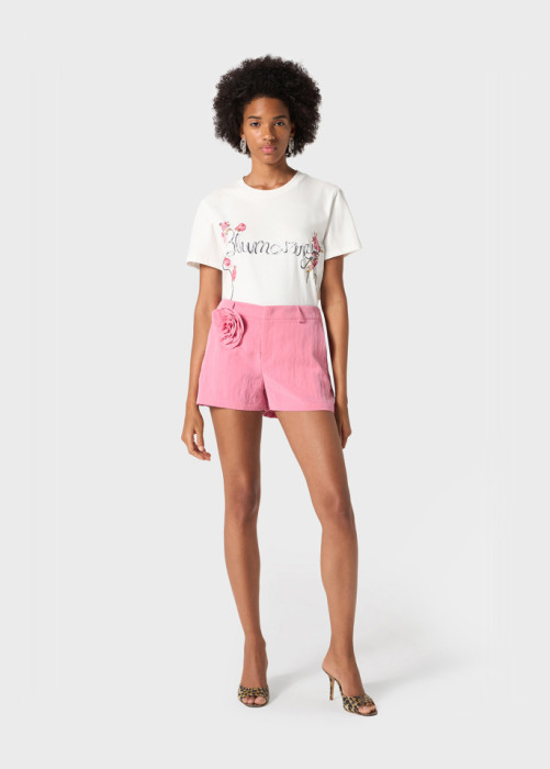 SHORTS AUS FLIESSENDEM GABARDINE MIT ROSE