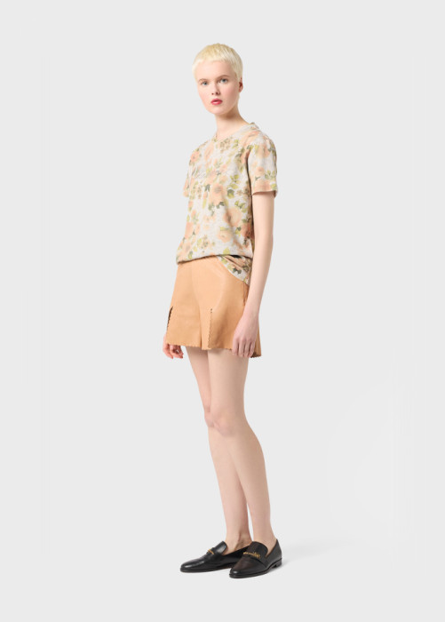 SHORTS IN PELLE CON SPACCHI