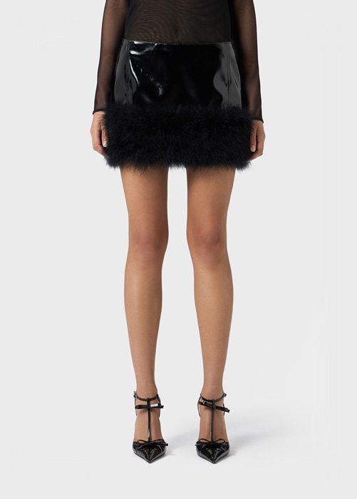 PATENT MINI SKIRT WITH MARABOU FEATHERS